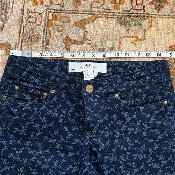 Stylish Blue Patterned Jeans - Picture 5 of 7